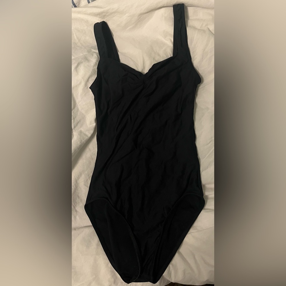 WEAR MOI FAUSTINE
